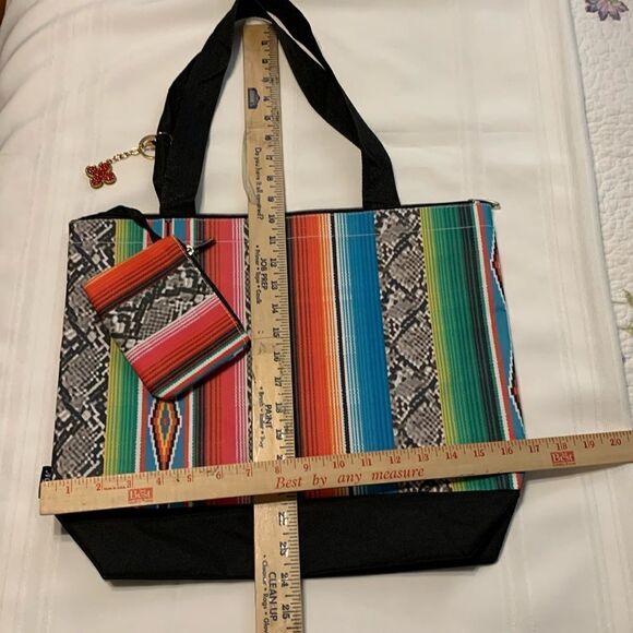 Ngil multi color zipper top closure tote with coin bag & keychain.  Used once - Picture 3 of 7